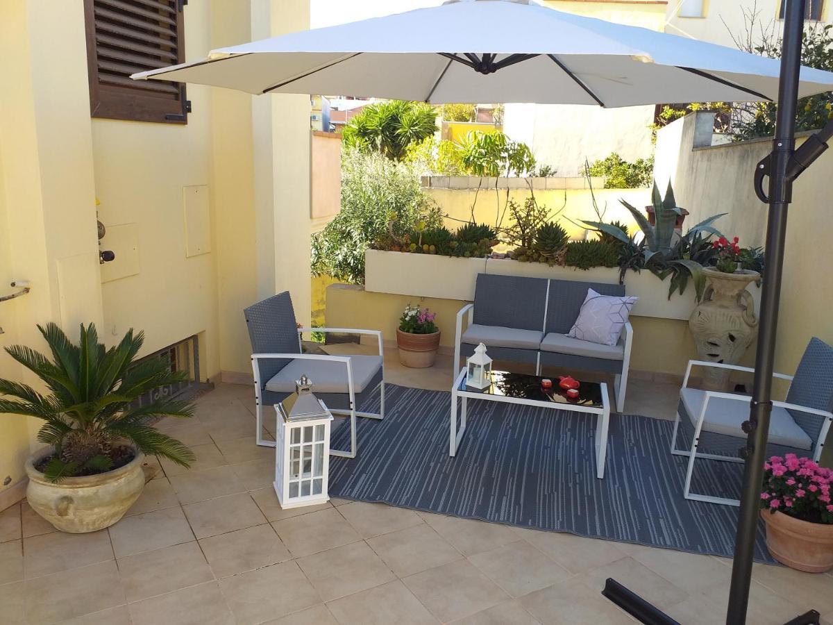 Exclusive Use Swimming Pool Available From June To September Каляри Екстериор снимка