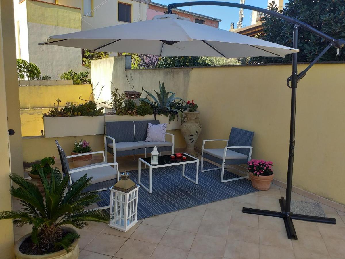 Exclusive Use Swimming Pool Available From June To September Каляри Екстериор снимка