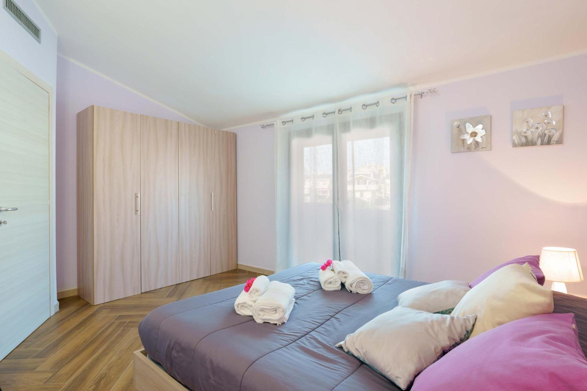 Exclusive Use Swimming Pool Available From June To September Каляри Екстериор снимка