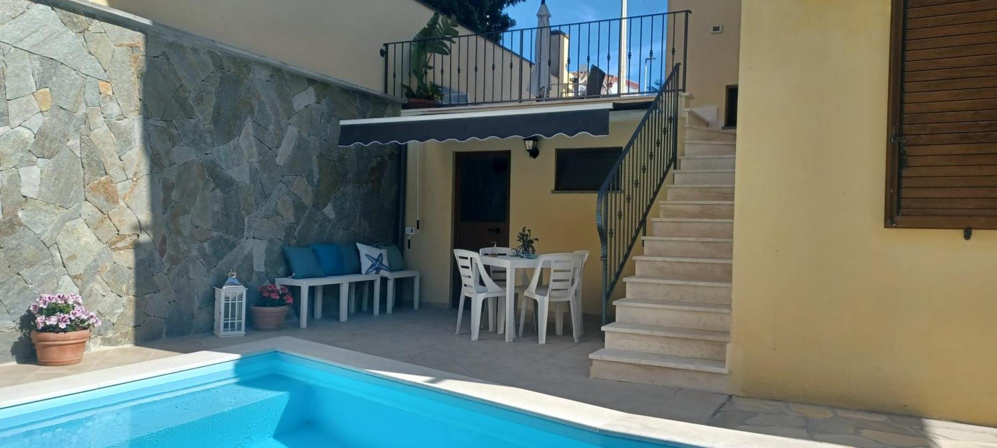 Exclusive Use Swimming Pool Available From June To September Каляри Екстериор снимка